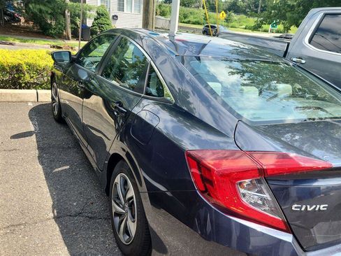 Used 2020 Honda Civic LX image 4