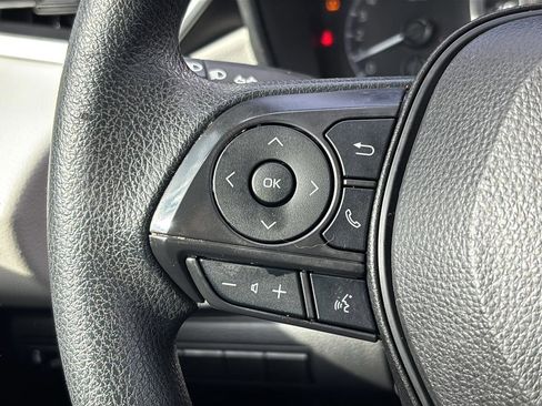 Used 2022 Toyota Corolla LE image 26