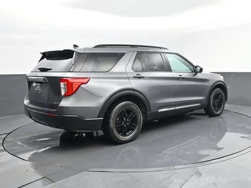 Used 2021 Ford Explorer XLT AWD/4WD image 23