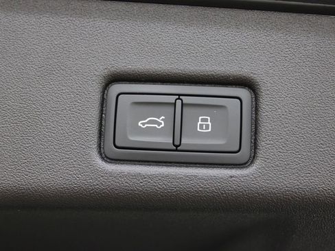 New 2025 Audi Q5 Premium Plus image 30