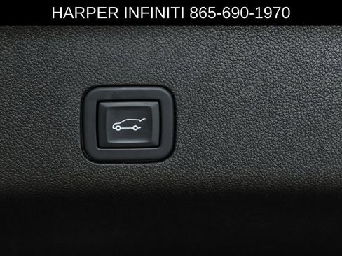 Used 2024 GMC Yukon Denali AWD/4WD image 30