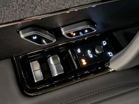 New 2026 Land Rover Range Rover Sport SE AWD/4WD image 12