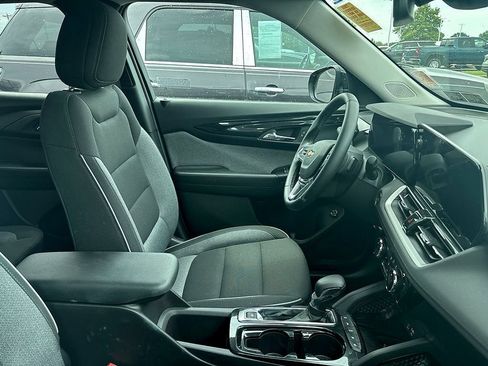 Used 2026 Chevrolet TrailBlazer LT w/ Convenience Package FWD image 10