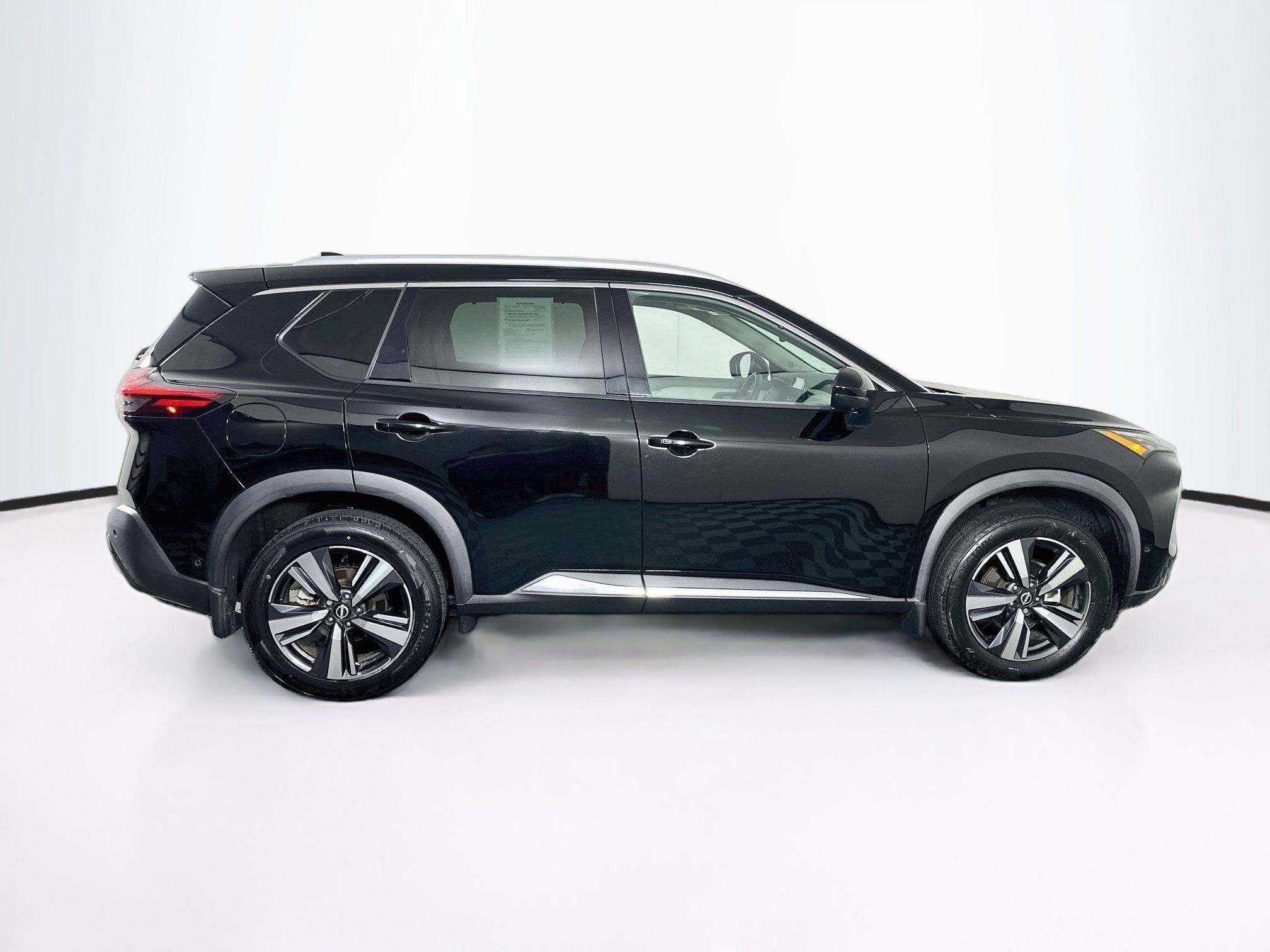 Used 2023 Nissan Rogue SL w/ SL Premium Package FWD image 10