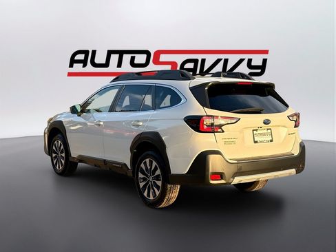 Used 2025 Subaru Outback Limited AWD/4WD image 5
