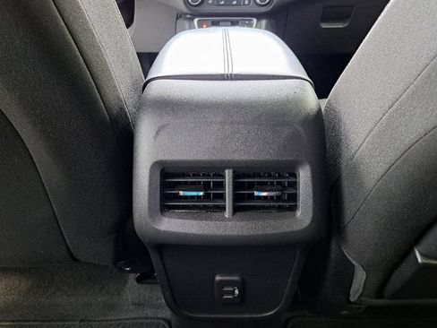 Used 2024 GMC Terrain SLE AWD/4WD image 25