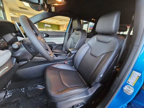 Used 2024 Jeep Compass Limited AWD/4WD image 26