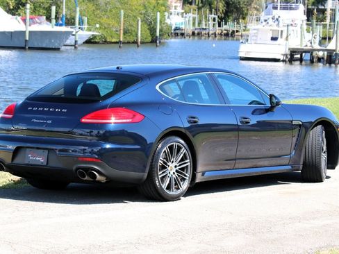 Used 2016 Porsche Panamera 4S w/ Premium Package Plus image 3