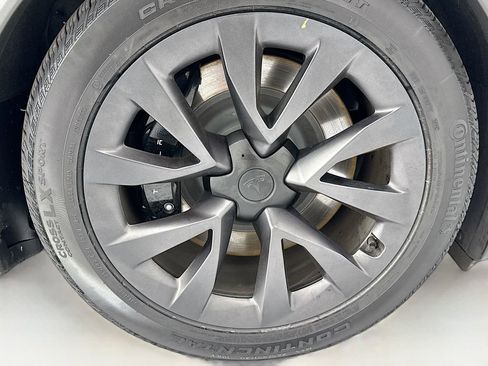 Used 2023 Tesla Model X AWD/4WD image 31