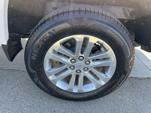 Used 2019 GMC Canyon SLT w/ Driver Alert Package image 14