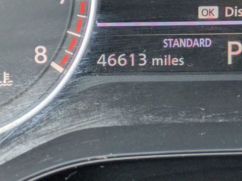 Used 2022 Nissan Pathfinder SV image 15