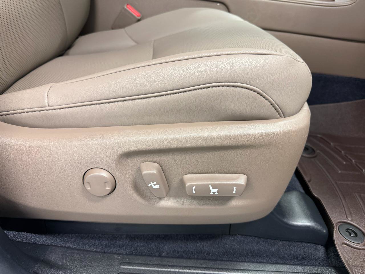 Used 2021 Lexus GX 460 Premium AWD/4WD image 16