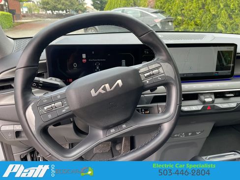 Used 2024 Kia EV9 Land AWD/4WD image 39