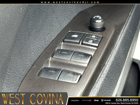 Used 2024 Toyota Camry SE FWD image 19
