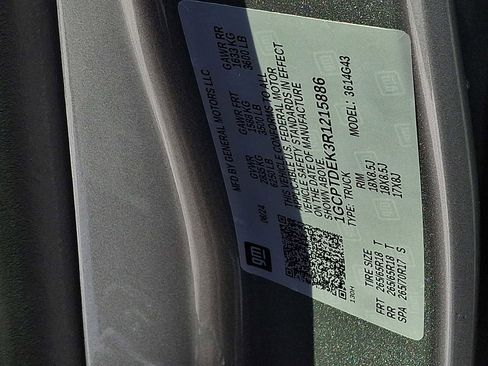 Used 2024 Chevrolet Colorado Z71 w/ Z71 Convenience Package 2 image 27