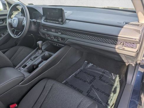 Used 2025 Honda Accord SE image 22