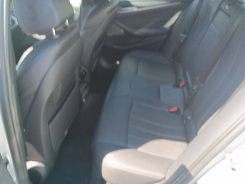 Used 2021 BMW 530i RWD image 17