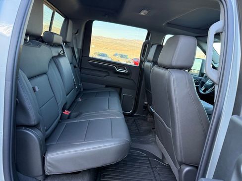 New 2026 GMC Sierra 2500 SLT image 15