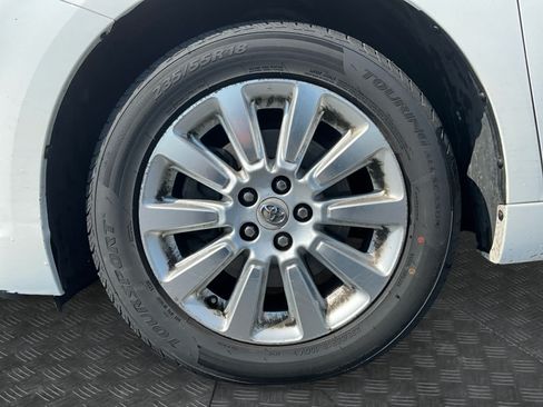 Used 2011 Toyota Sienna XLE w/ Entertainment Pkg AWD/4WD image 14
