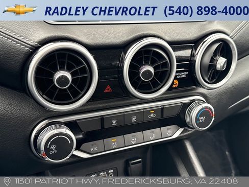 Used 2025 Nissan Sentra SV image 10