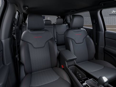 New 2026 Jeep Compass Trailhawk AWD/4WD image 16