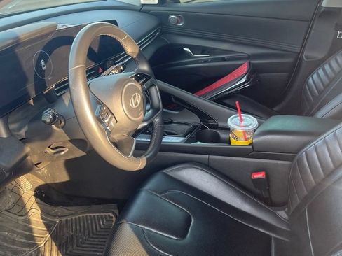 Used 2024 Hyundai Elantra Limited FWD image 8