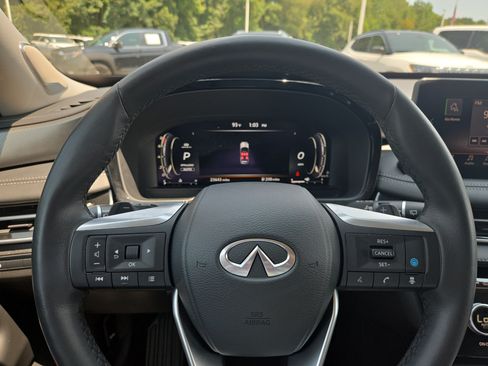 Used 2023 INFINITI QX60 Luxe w/ Performance Audio Package AWD/4WD image 11