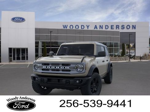New 2025 Ford Bronco Big Bend w/ Black Diamond Package AWD/4WD image 2