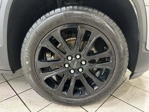 Certified 2023 GMC Acadia SLT w/ Elevation Edition image 13