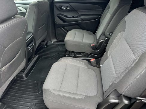 Used 2022 Chevrolet Traverse LT AWD/4WD image 15