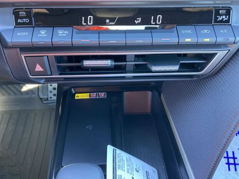 Certified 2026 Toyota Camry SE w/ Convenience Package image 17