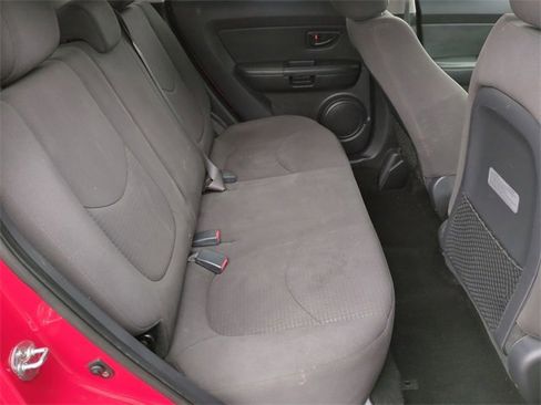 Used 2013 Kia Soul image 23