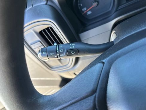 Used 2023 Chevrolet Silverado 1500 Custom image 23