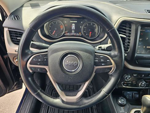 Used 2016 Jeep Cherokee Limited AWD/4WD image 22