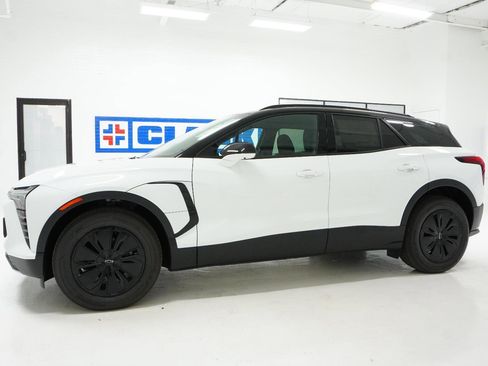 New 2026 Chevrolet Blazer EV LT w/ Midnight/Sport Edition image 10