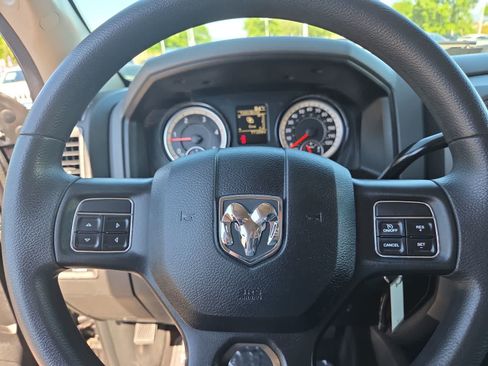Used 2018 RAM 2500 Tradesman w/ Chrome Appearance Group AWD/4WD image 23