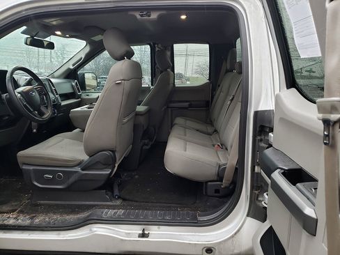 Used 2017 Ford F150 XLT w/ Equipment Group 301A Mid image 7