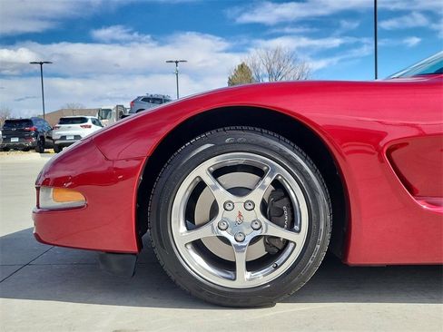 Used 2000 Chevrolet Corvette Convertible w/ Memory Pkg image 33
