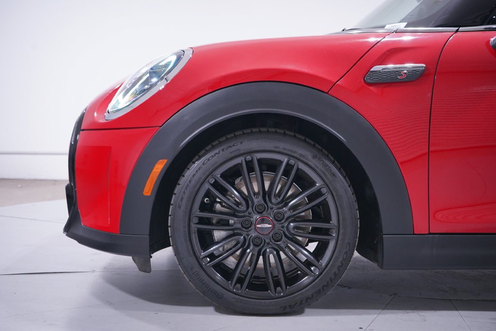 Used 2024 MINI Cooper S FWD image 2