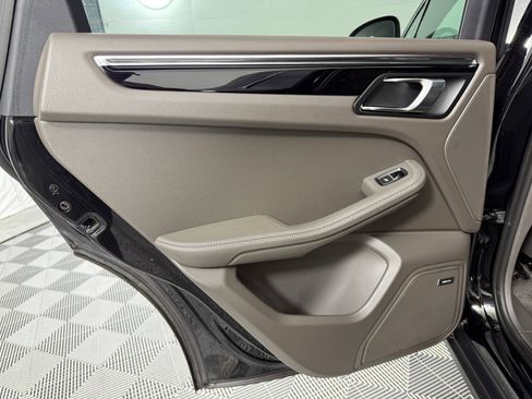 New 2025 Porsche Macan image 29