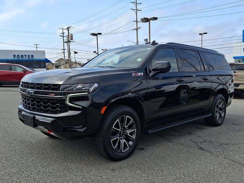 Used 2022 Chevrolet Suburban Z71 AWD/4WD image 3