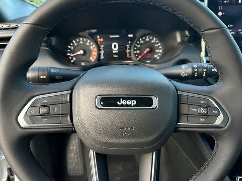 New 2026 Jeep Compass Latitude image 20