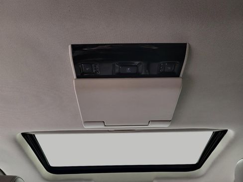 Used 2020 GMC Yukon SLT w/ Open Road Package image 24