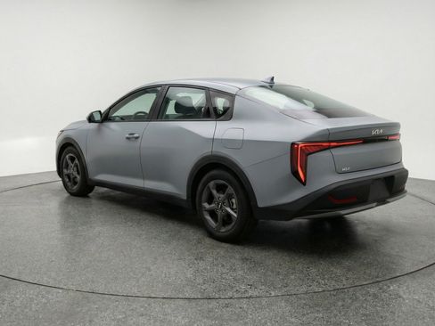 Used 2025 Kia K4 LXS image 6