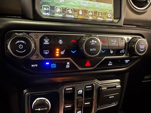 Used 2023 Jeep Wrangler Unlimited Rubicon 4xe w/ Cold Weather Group image 30