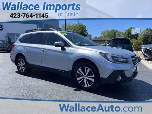 Used 2018 Subaru Outback 2.5i Limited AWD/4WD image 1