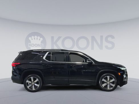 Used 2022 Chevrolet Traverse LT w/ LT Premium Package AWD/4WD image 12
