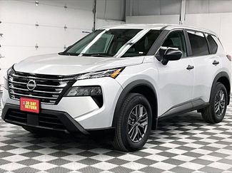 New 2025 Nissan Rogue S video 2