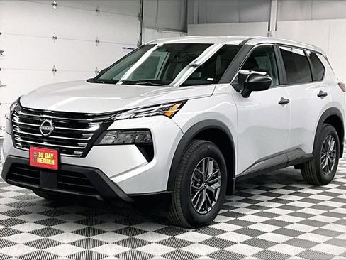 New 2025 Nissan Rogue S image 2