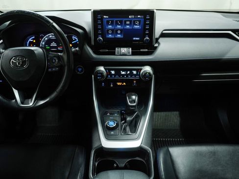 Used 2019 Toyota RAV4 XSE w/ Carpet Mat Package AWD/4WD image 17